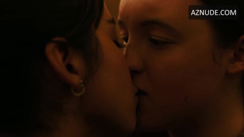 Isabela-Merced-R069.mp4