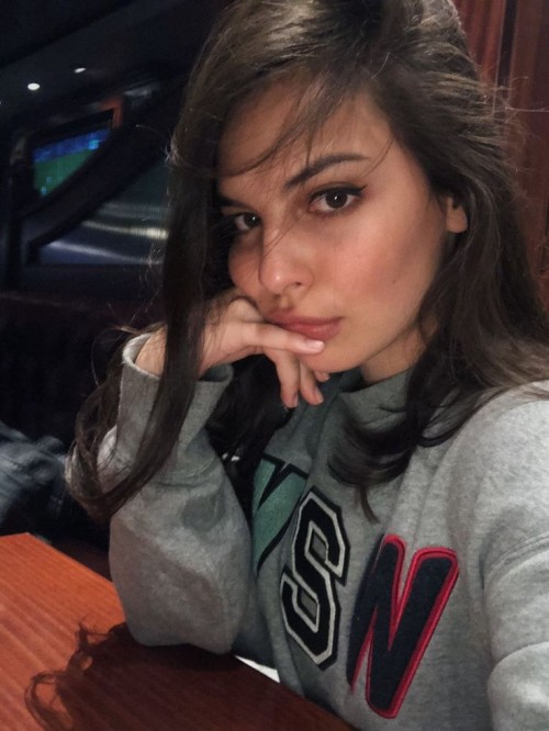 Isabella-Gomez-R006.jpeg