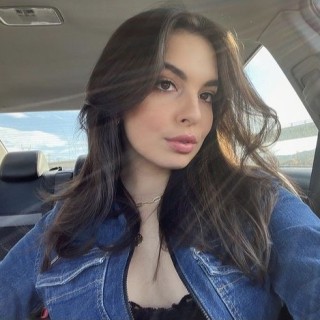 Isabella-Gomez-R023