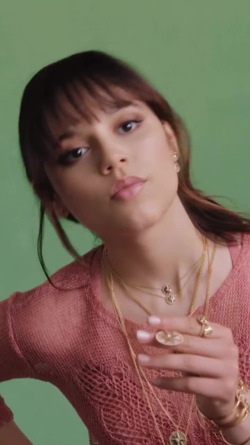 Jenna Ortega R055