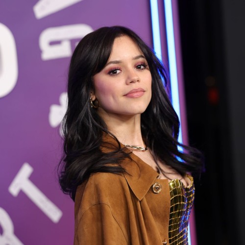 Jenna-Ortega-R072.jpg