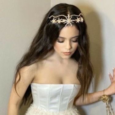 Jenna-Ortega-R106.jpg