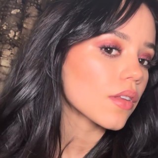 Jenna-Ortega-R117