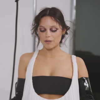 Jenna-Ortega-R162