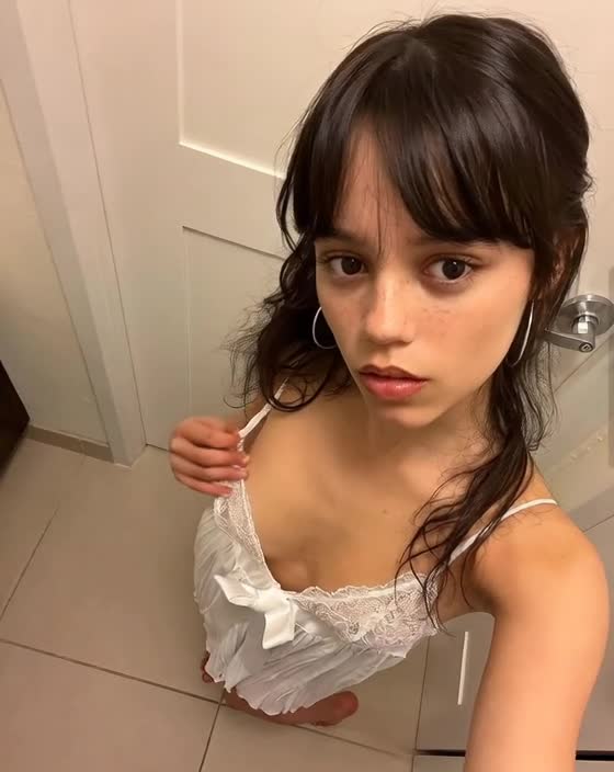 Jenna8bbefda3ddbe4e8d.mp4