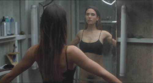 Jennifer-Connelly---Requiem-for-a-Dream_4-50056e87e9c846c80e3.jpg