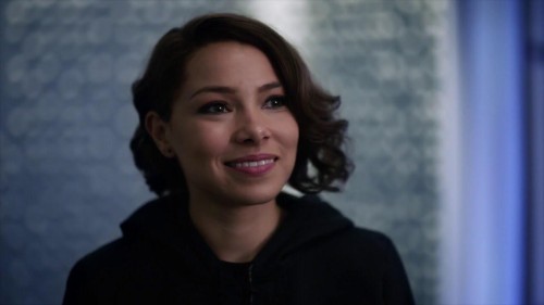 Jessica-Parker-Kennedy-R046120277adc338d396.jpg