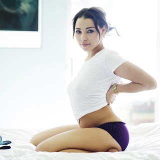 Jessica-Parker-Kennedy-R047314f235752669915