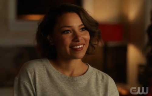 Jessica-Parker-Kennedy-R053881d1343319a172f.png