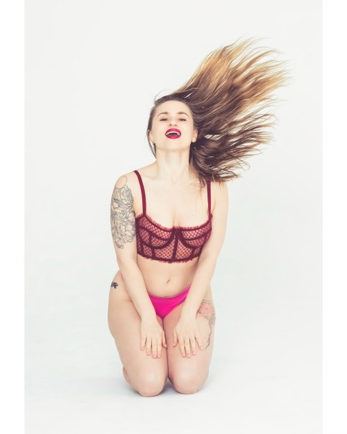 KICK PhotoshootModel Alexa @alexa ronowska Studio @studiopelnaklatka #photo #shoot #female #mo (8)