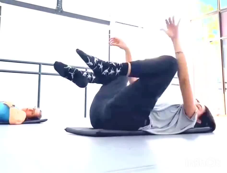 KQopGg9k_720pf306ecadce602779.mp4