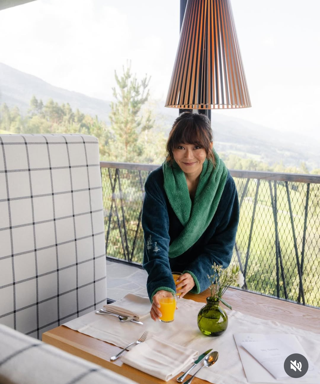 Karen Fukuhara R025.png