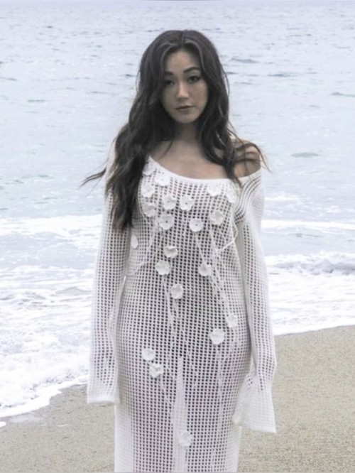 Karen-Fukuhara-R0285bed2e0d2b7a3670.jpg