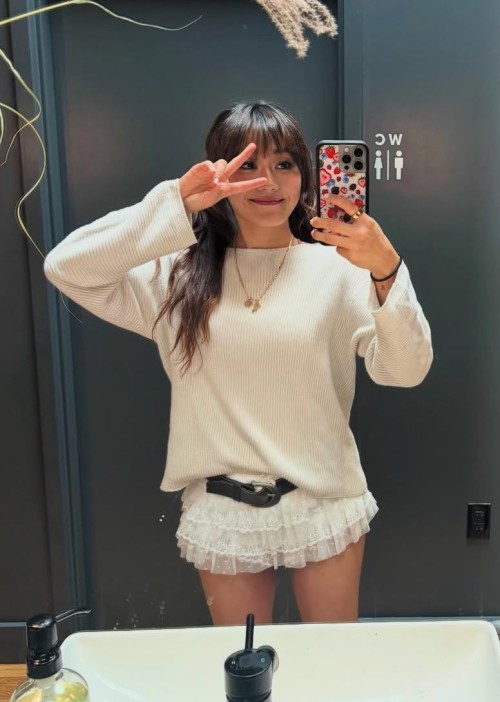 Karen-Fukuhara-R030cdc1255e6073f096.jpeg