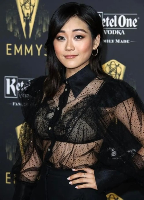 Karen-Fukuhara-R03382d29166098b5c9d.jpg