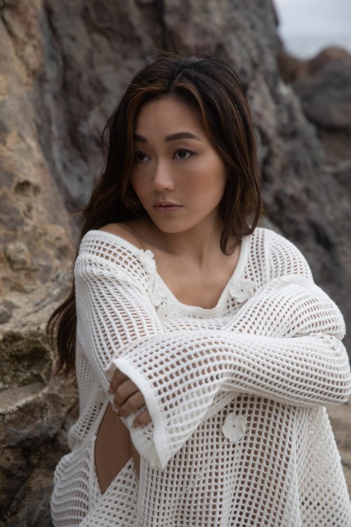 Karen-Fukuhara-R037e6ff51a62250c5ae.jpeg