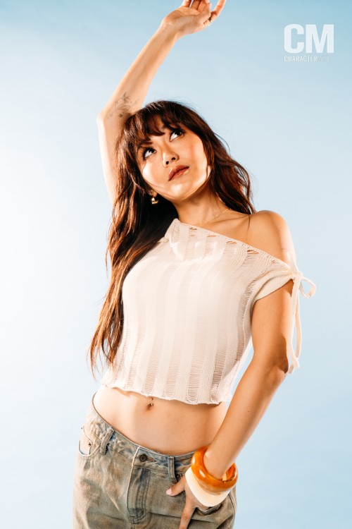 Karen-Fukuhara-R0419342233bb259e290.jpg