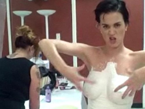 Katy-perry-tits-molded-253c94281bcd9da7d.jpg