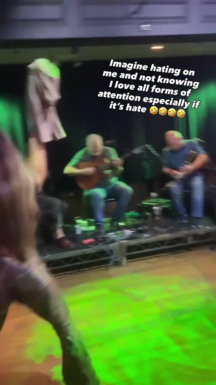 Keeps-me-laughing-explore-fyp-funny.mp4