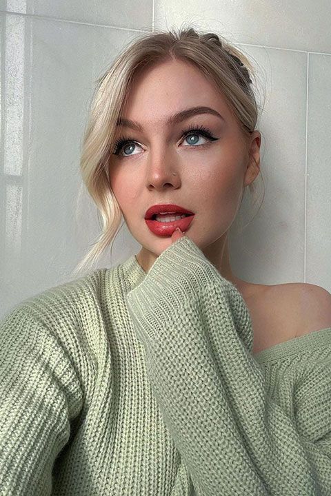 Kris-Collins-KallMeKris-R051d475de5a75bf8c14.jpeg