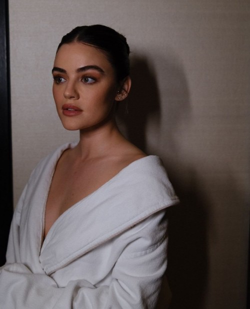Lucy-Hale-R011a855414c1ba0e588.jpg