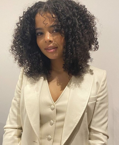 Lydia-West-R00776cf60b3c3d48a0f.jpeg