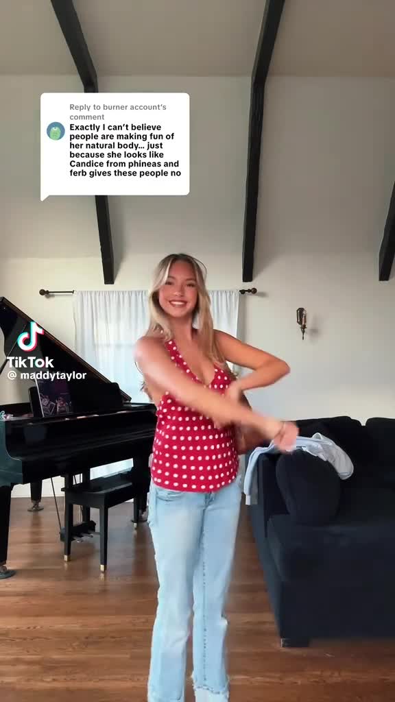 Maddy-Taylor-R043.mp4