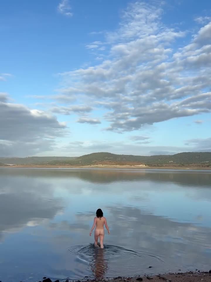 Maisie-Williams-Deleted-Ig-4.mp4