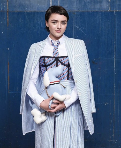 Maisie-Williams-R021.jpg