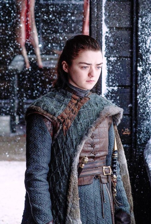 Maisie-Williams-R058.jpg