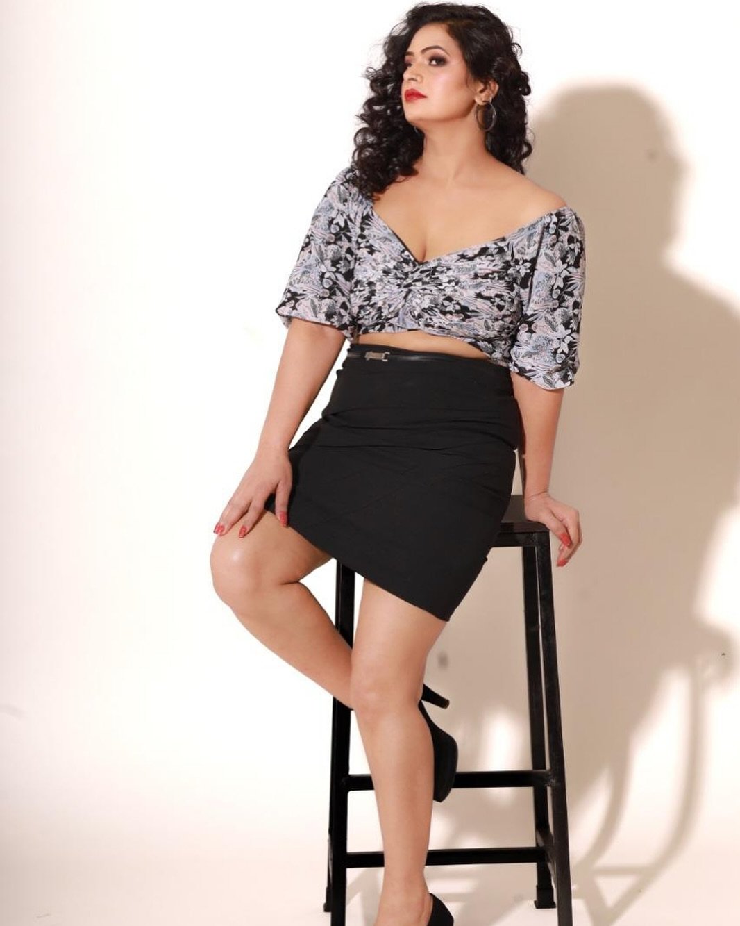 Malvika-Tomar130288f56823ece77f.jpg