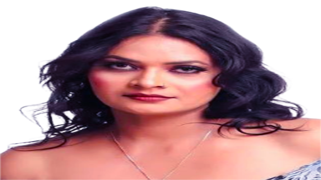 Malvika-Tomar1544367f58c8a2604c.png