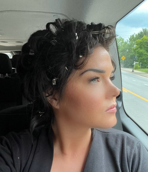 Marie-Avgeropoulos-R006b5fdb77da854a3a0.jpg
