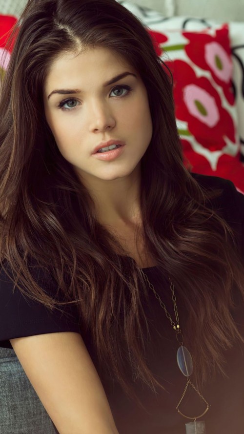 Marie-Avgeropoulos-R014447940dad046bdea.jpg