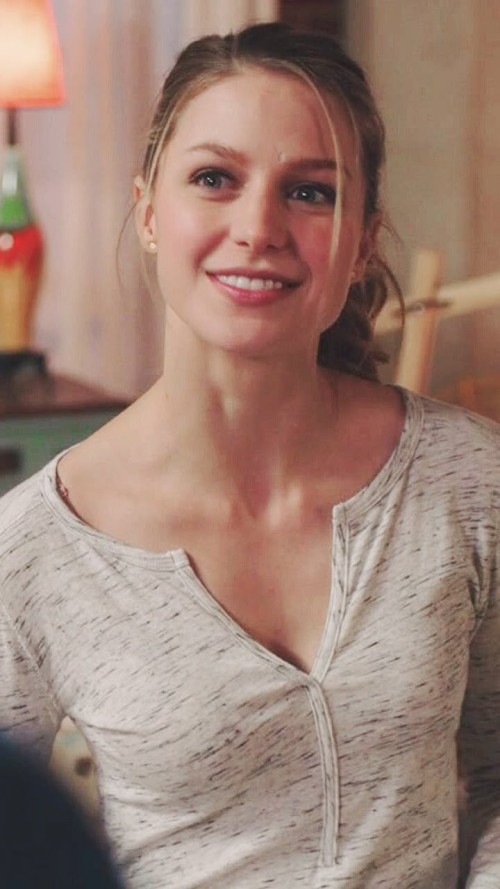 Melissa-Benoist-R0017ab3f7d735081f8a.jpeg