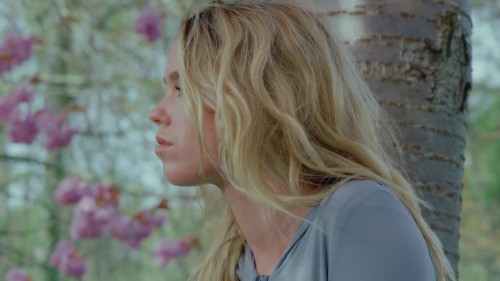 Milly-Alcock-R158.mp4