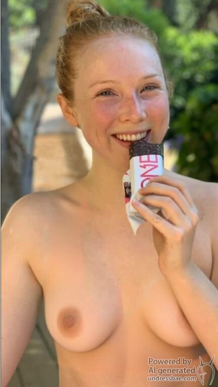 Molly-C.-Quinn-F003f0213ce58408a0b5.jpeg