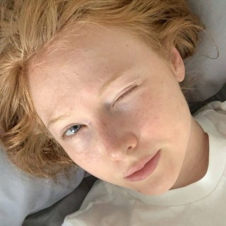 Molly-C.-Quinn-R0183a7302fcaec30502