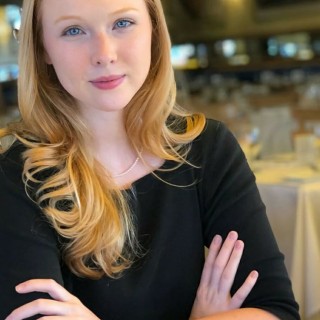 Molly-C.-Quinn-R0196cb6cb1830d56db7