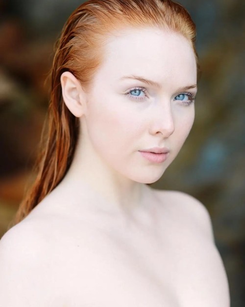 Molly-C.-Quinn-R022ad0a6b58ddc3c288.jpg