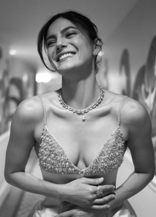 Monica-Barbaro-R029d335ce536799551c.png