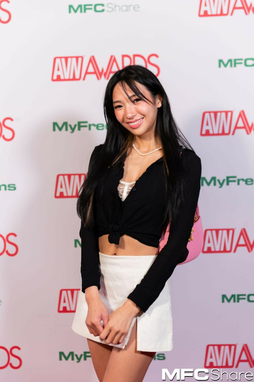 MyFreeCams_AVN_Awards_2025_Red_Carpet_201.jpg