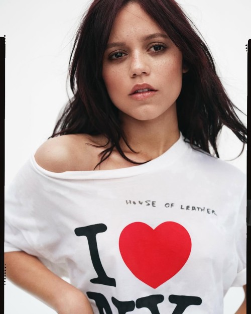 NEW--Jenna-Ortega-photoshoot-for-vmagazine---jennaortega-vmagazine-.-follow-jennaortegamoments-and-join-my-channel-for-more-updates-like-this------jennaortega-jennaortegaedit-j-498c0dce3a7650e2b.jpg