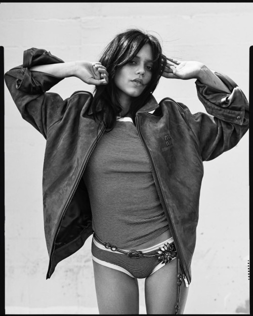 NEW--Jenna-Ortega-photoshoot-for-vmagazine---jennaortega-vmagazine-.-follow-jennaortegamoments-and-join-my-channel-for-more-updates-like-this------jennaortega-jennaortegaedit-j57e2ff991a2fbf1f.jpg