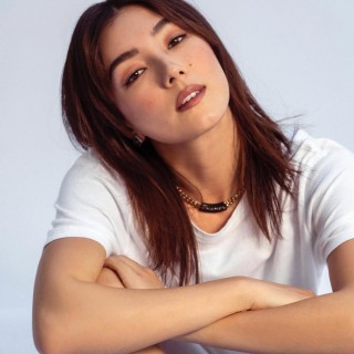 Natasha-Liu-Bordizzo-R0378b83e7ebf7a302e5