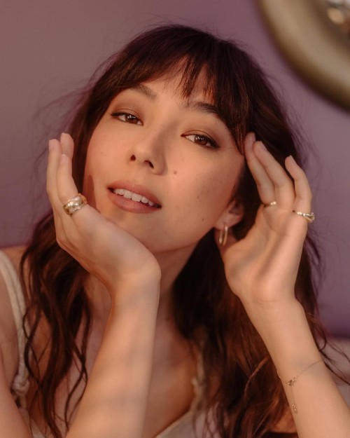 Natasha-Liu-Bordizzo-R04911681cd33d0f885f.jpg
