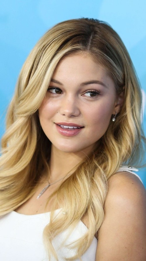 Olivia-Holt-R029.jpeg