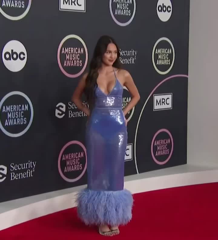 Olivia-Rodrigo-R015.mov