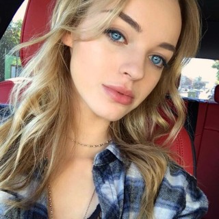 Olivia-Rose-Keegan-R018