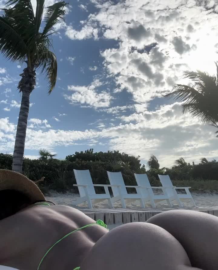 Paradise-b232e76088154cf0.mp4